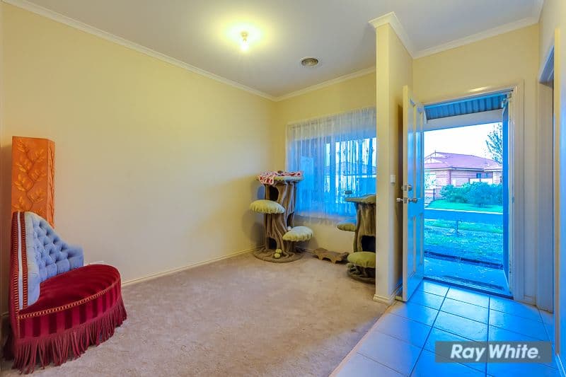 7 Lucy Close, Tarneit VIC 3029, Tarneit - Thumbnail 2