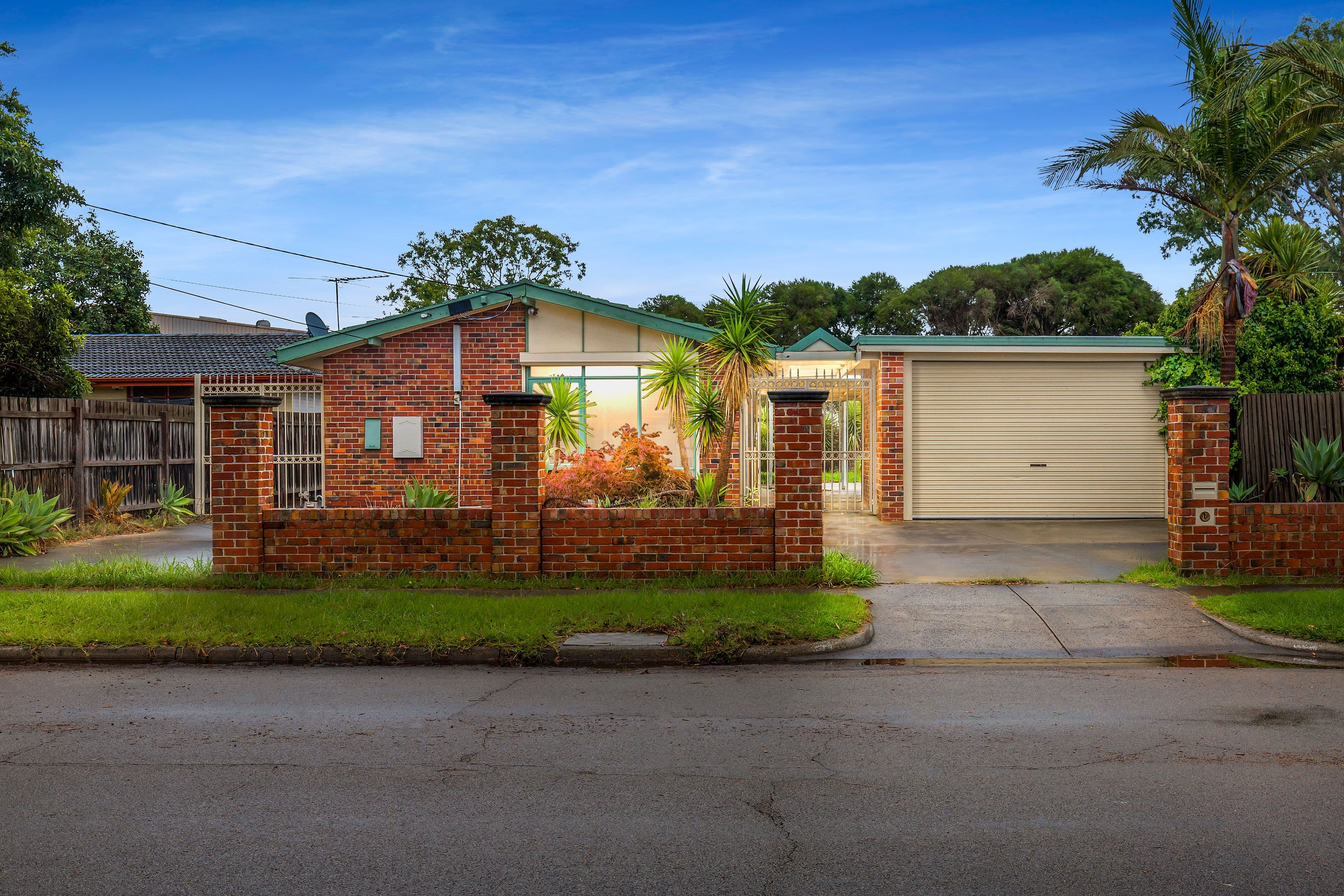 25 Holroyd Street, Seaford VIC 3198, Seaford - Image 1