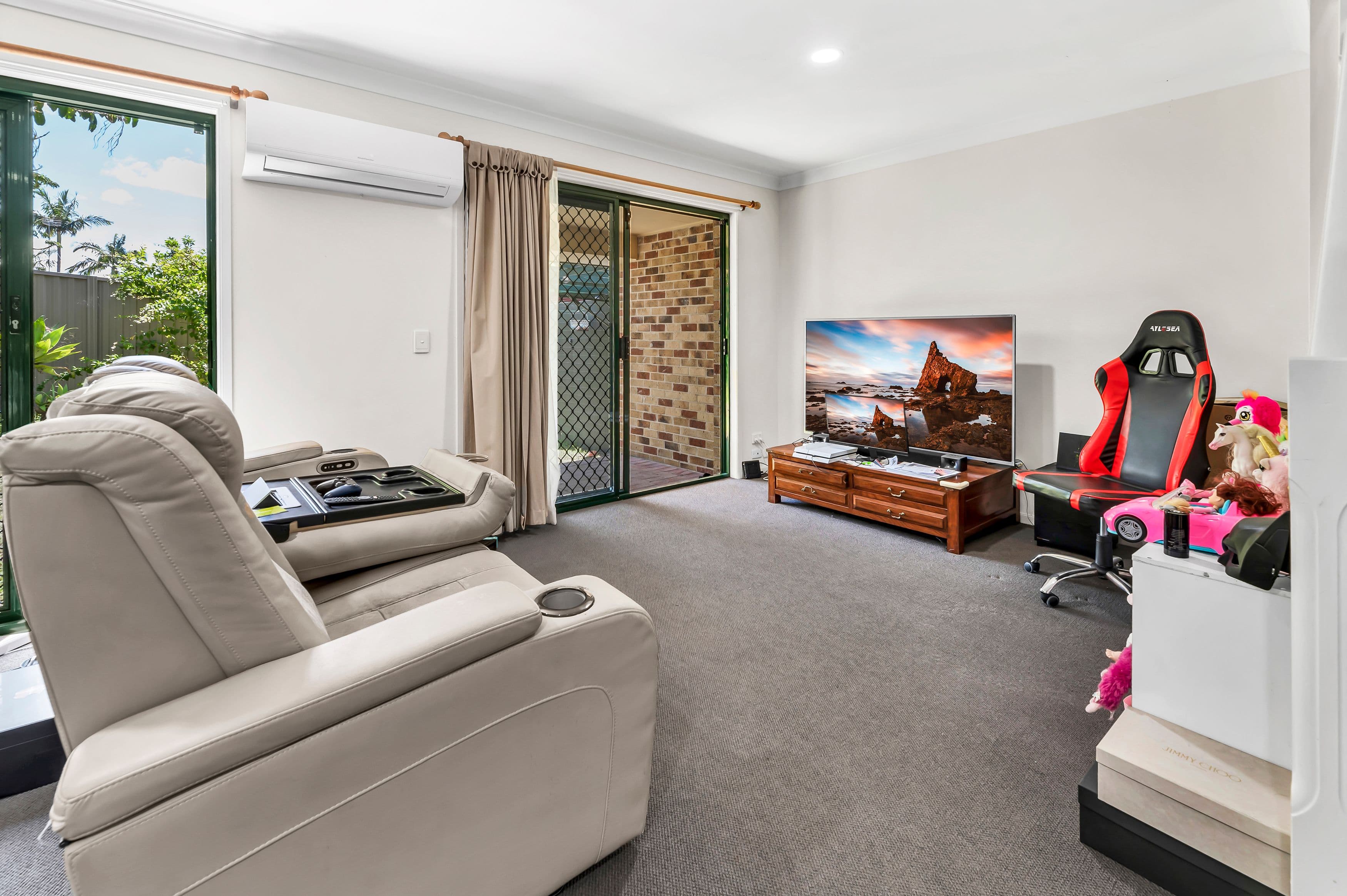 18 Doyalson Place, Helensvale QLD 4212, Helensvale - Thumbnail 4