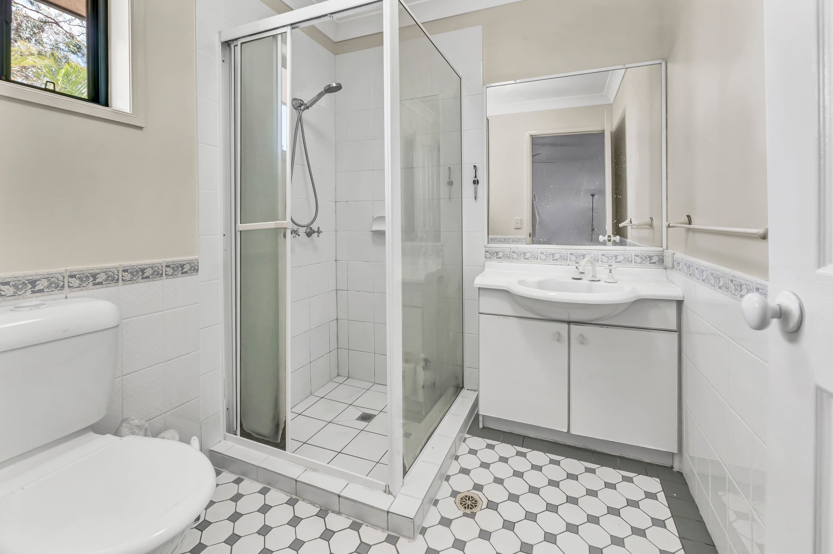 18 Doyalson Place, Helensvale QLD 4212, Helensvale - Thumbnail 8