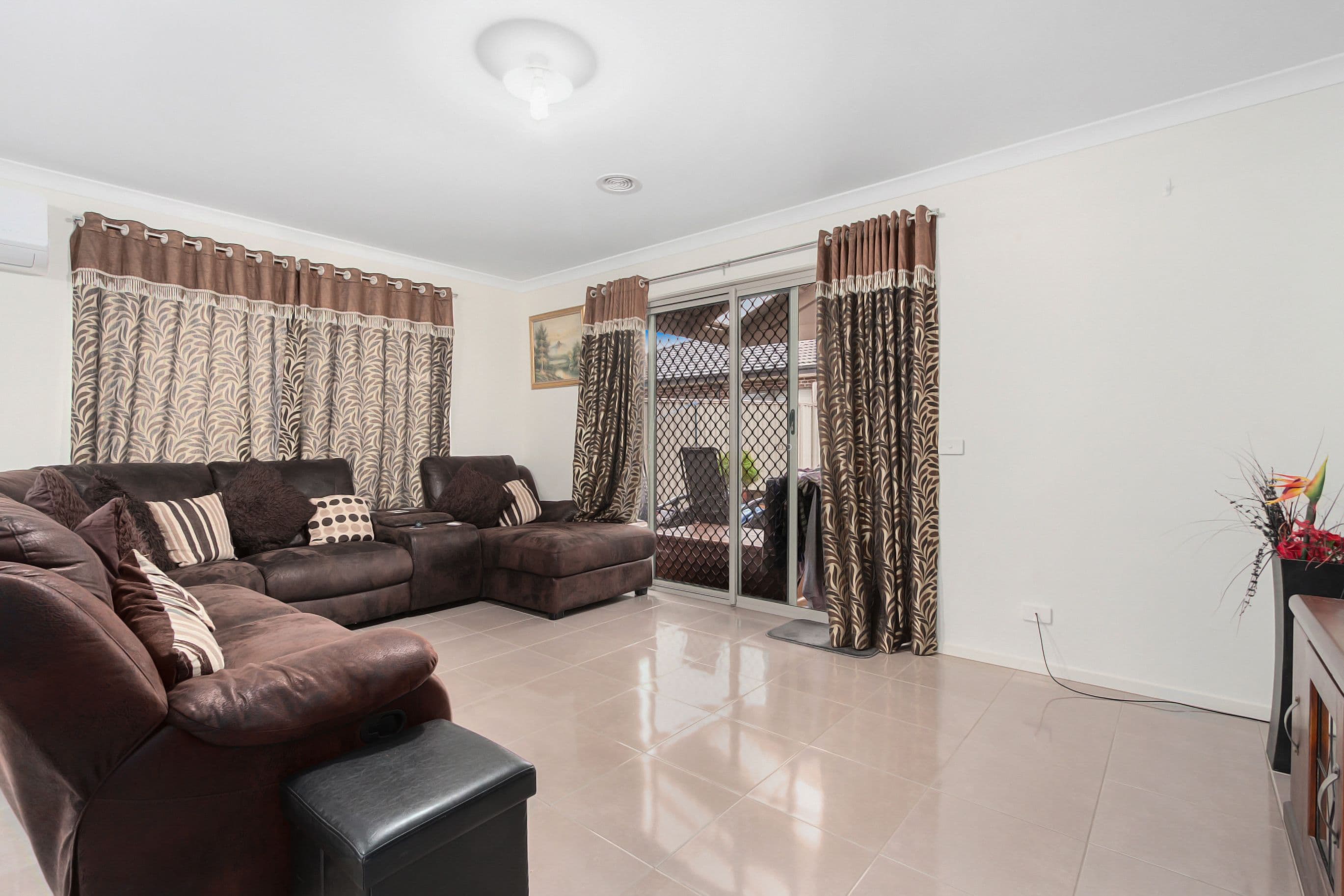 45 Warbler Street, Pakenham VIC 3810, Pakenham - Thumbnail 5