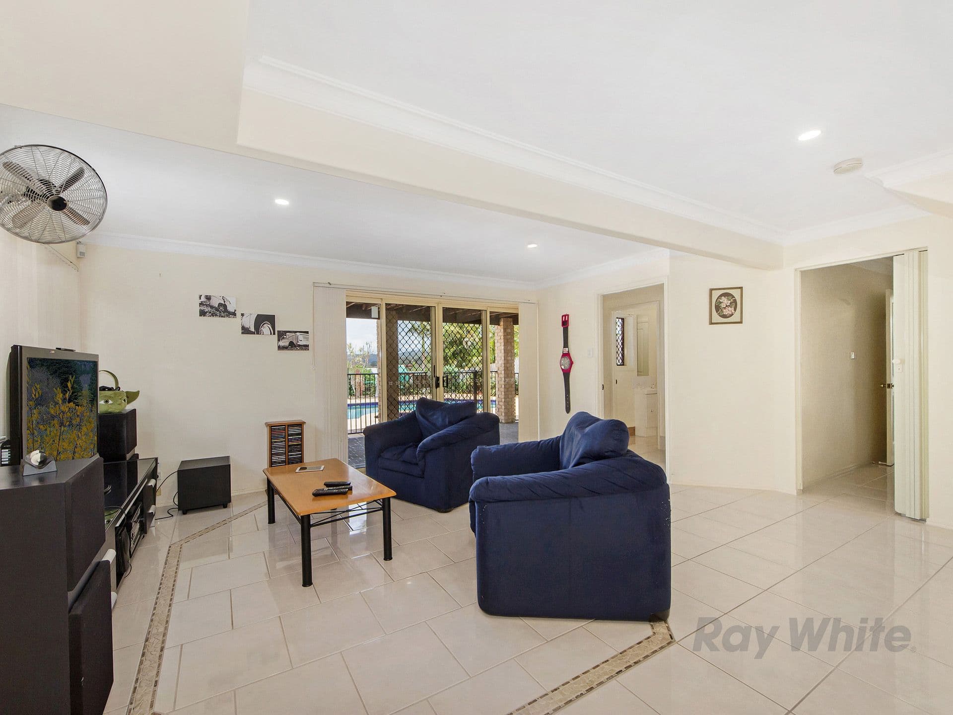 24 Trevina Crescent, Mount Warren Park QLD 4207, Mount Warren Park - Thumbnail 8