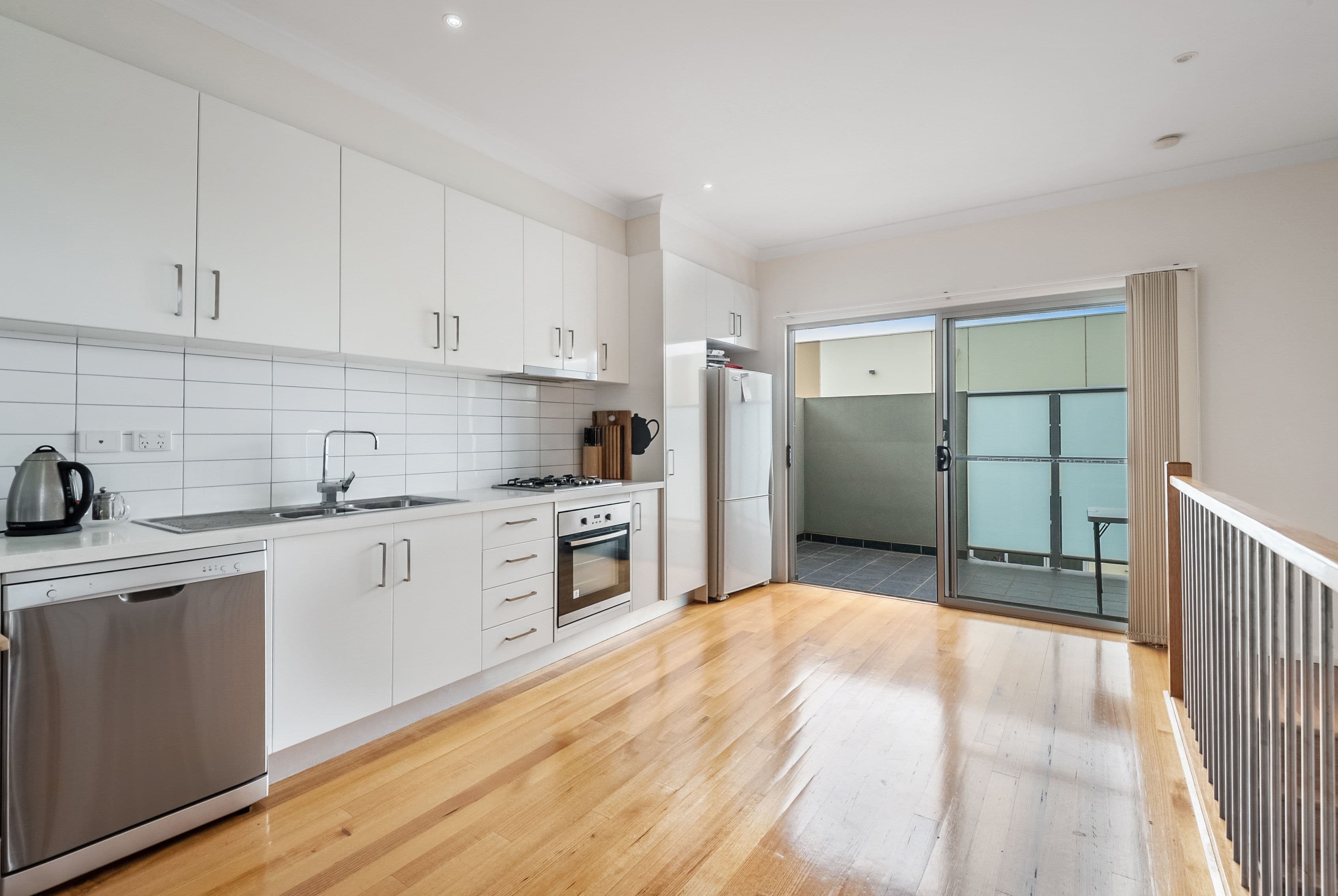 23 Dyson Street, Reservoir VIC 3073, Reservoir - Thumbnail 3