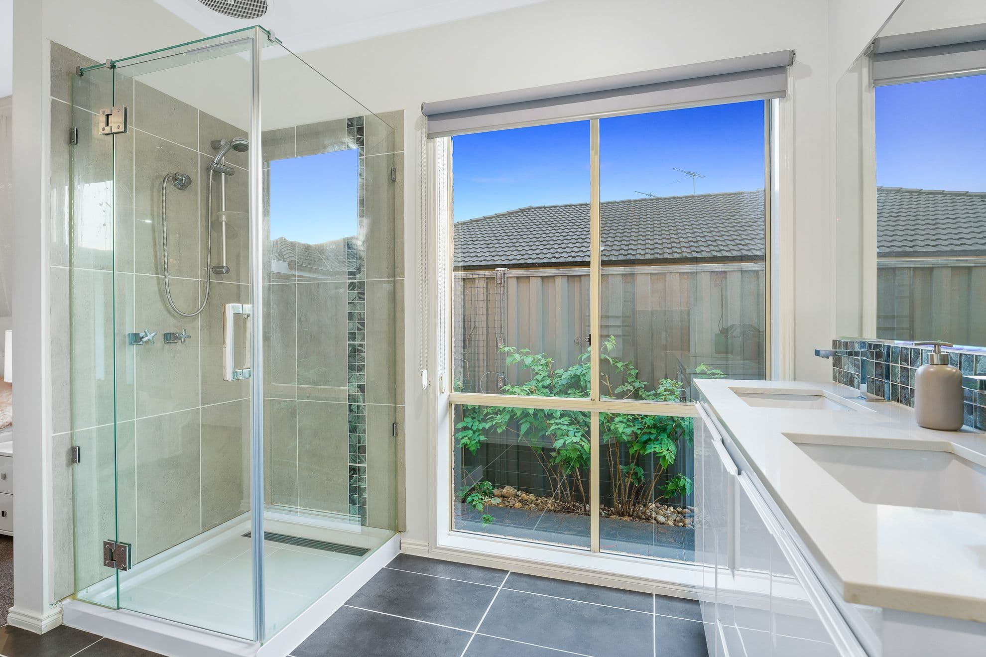 17 Pro Hart Way, Caroline Springs VIC 3023, Caroline Springs - Thumbnail 4