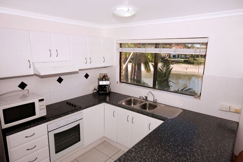 8 Tarwarri Crescent, MOOLOOLABA QLD 4557, Mooloolaba - Thumbnail 2