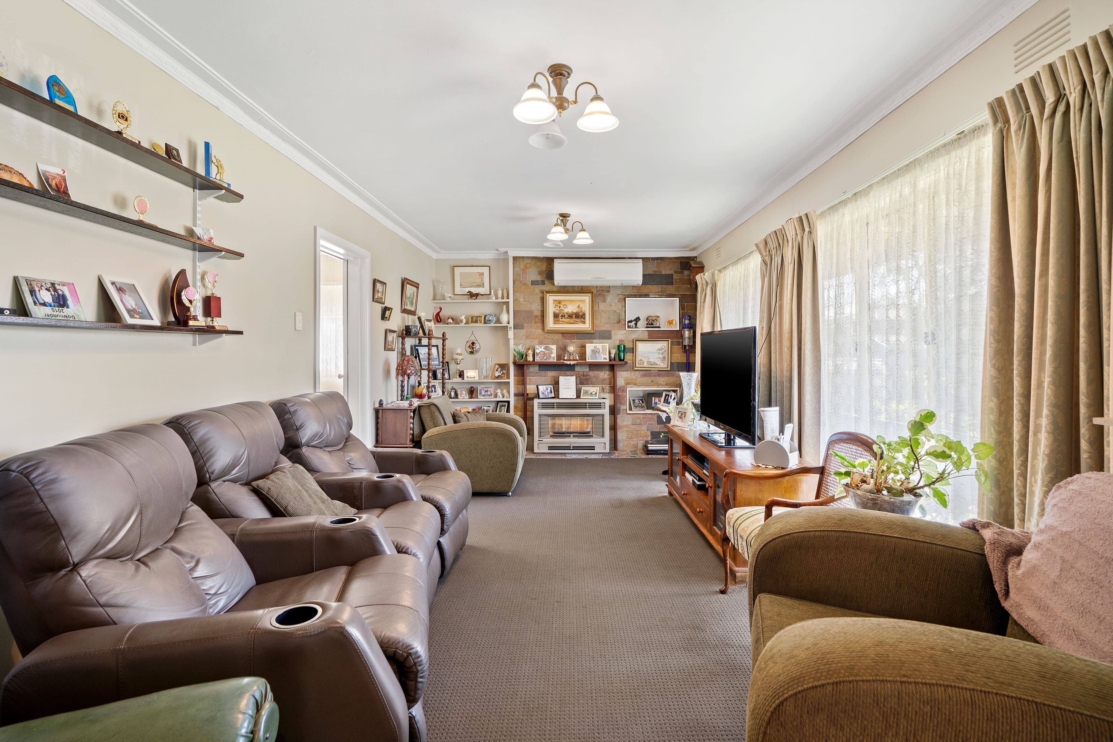 10 Tyner Road, Wantirna South VIC 3152, Wantirna South - Thumbnail 2