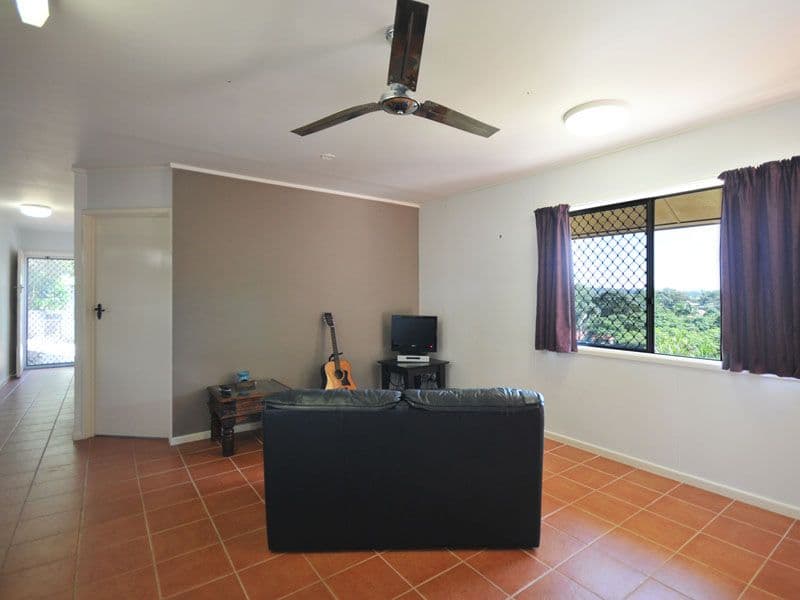 32 Westview Road, CURRUMBIN QLD 4223, Currumbin - Thumbnail 3