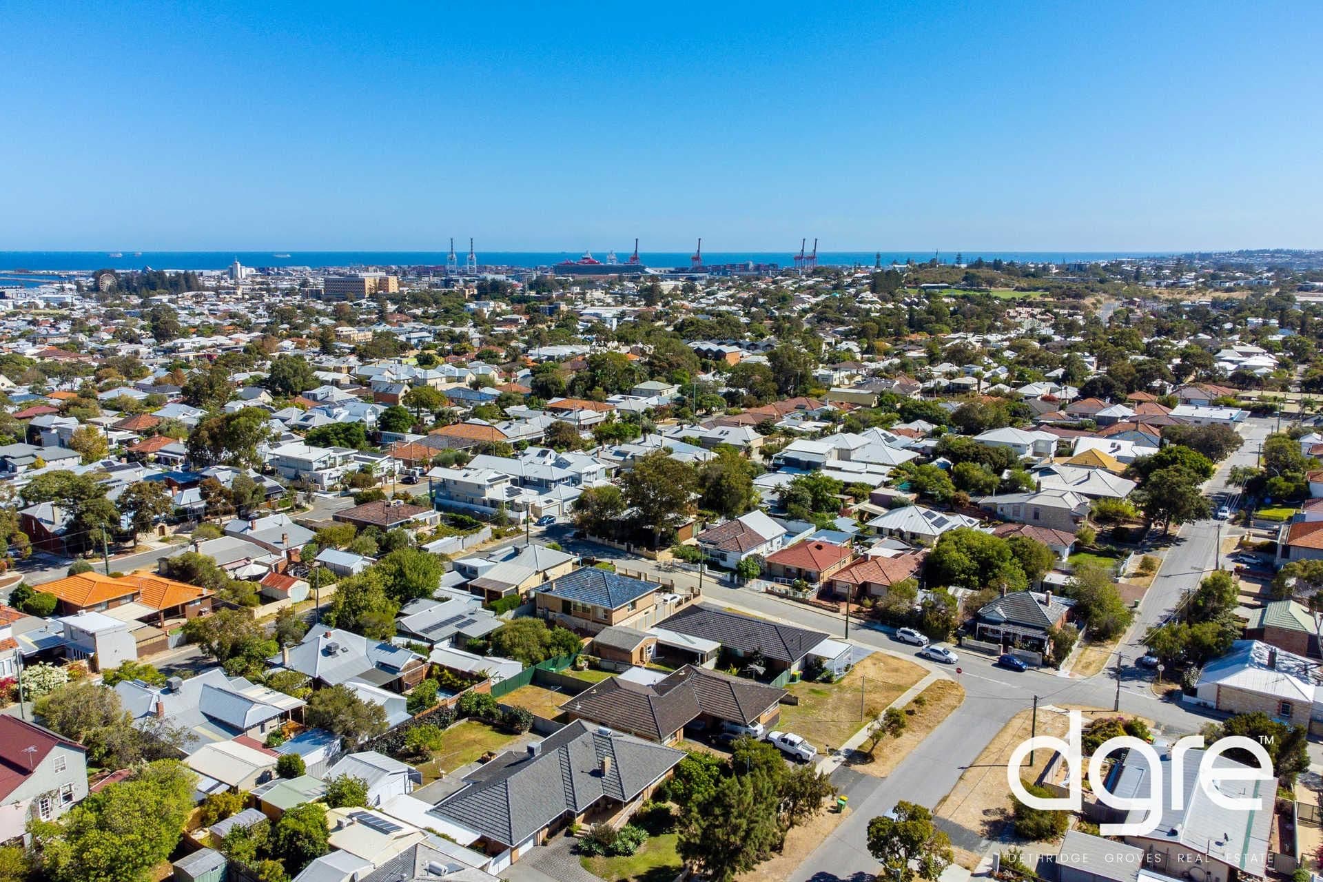 21 Sea View Street, Beaconsfield WA 6162, Beaconsfield - Thumbnail 7