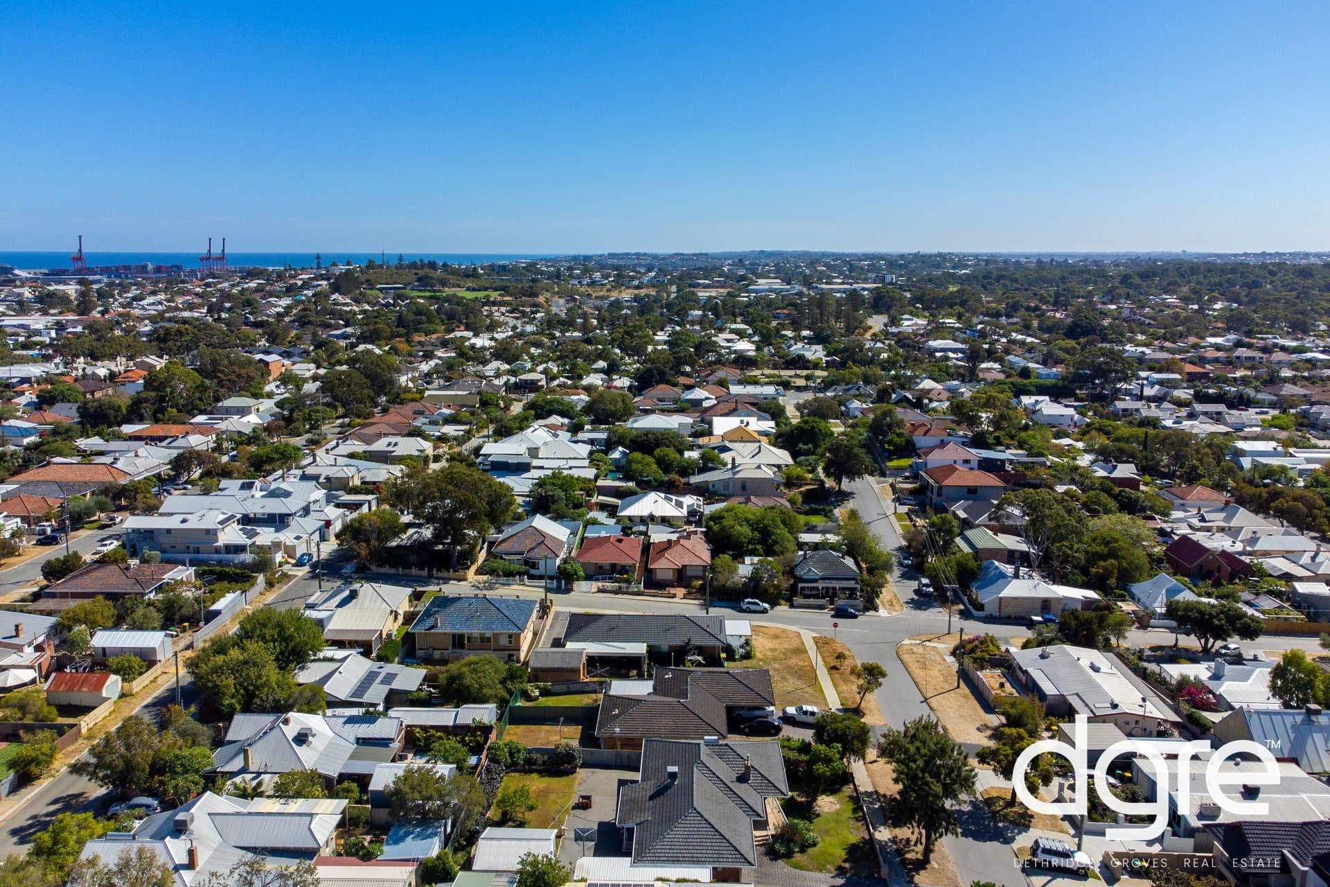 21 Sea View Street, Beaconsfield WA 6162, Beaconsfield - Thumbnail 8