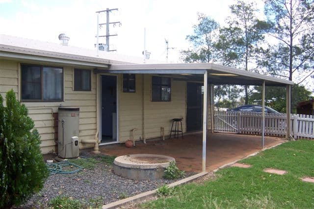 35 Gulligal Street, KINGSTHORPE QLD 4400, Kingsthorpe - Thumbnail 3