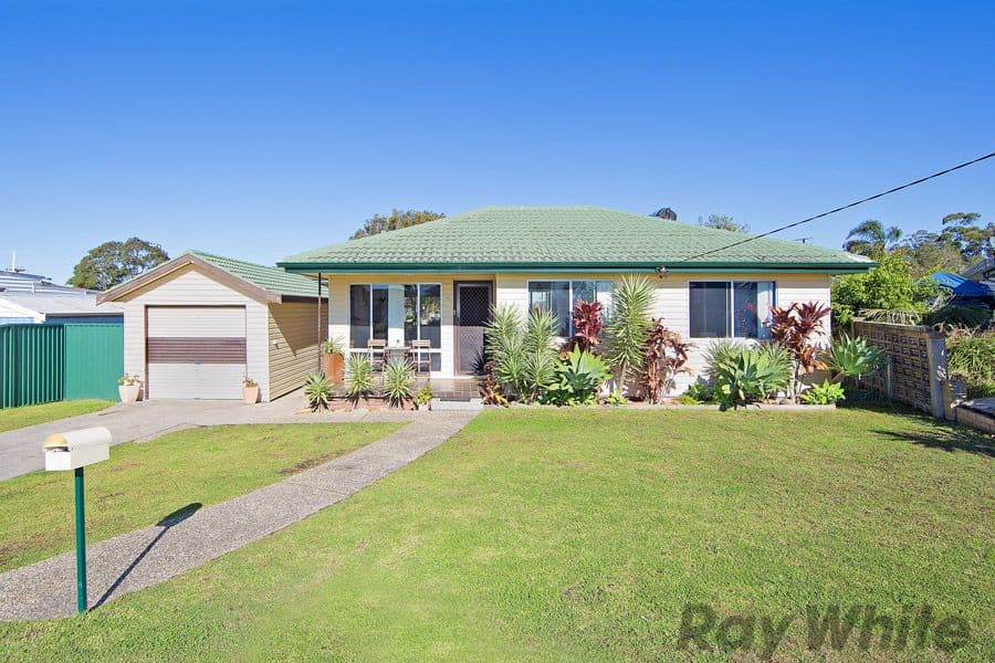 26 Clucas Avenue, Gorokan NSW 2263, Gorokan - Image 1