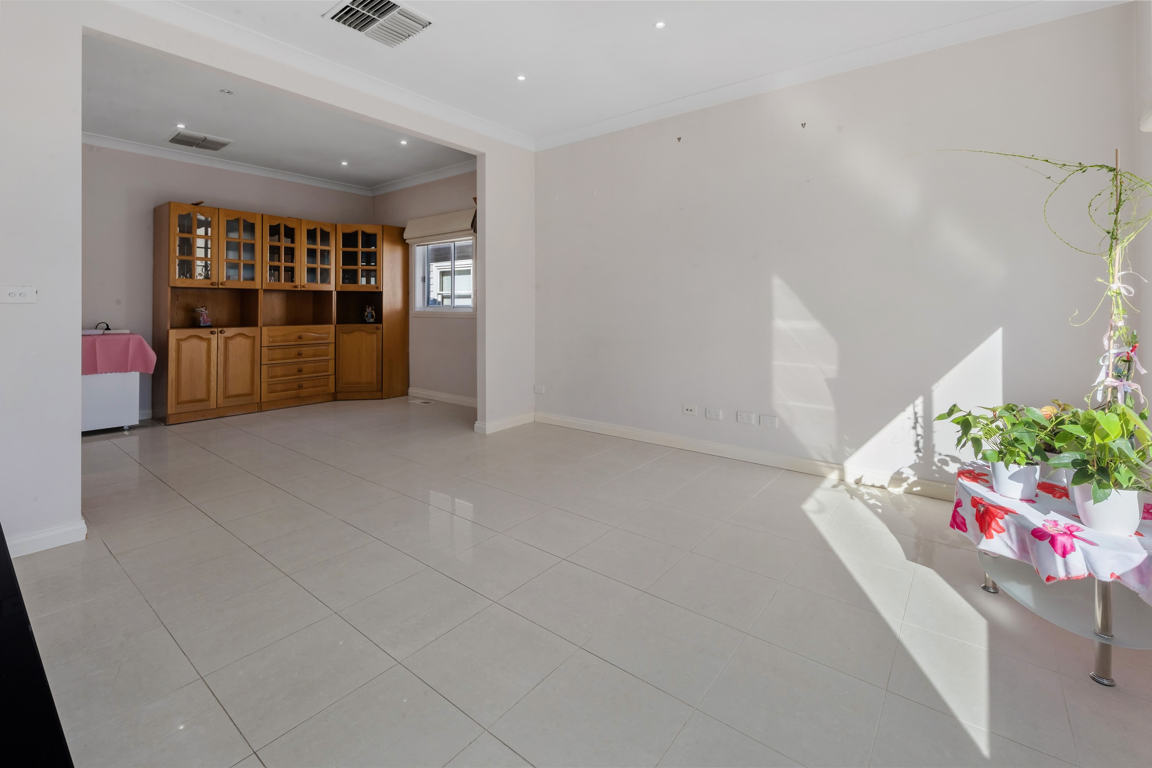 182 West Street, Hadfield VIC 3046, Hadfield - Thumbnail 2