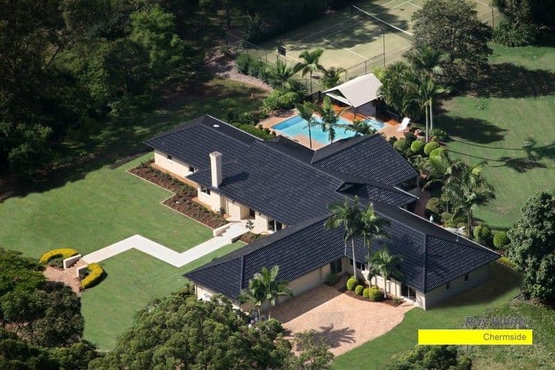 94 Tiverton Place, BRIDGEMAN DOWNS QLD 4035, Bridgeman Downs - Thumbnail 2