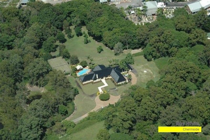 94 Tiverton Place, BRIDGEMAN DOWNS QLD 4035, Bridgeman Downs - Thumbnail 3