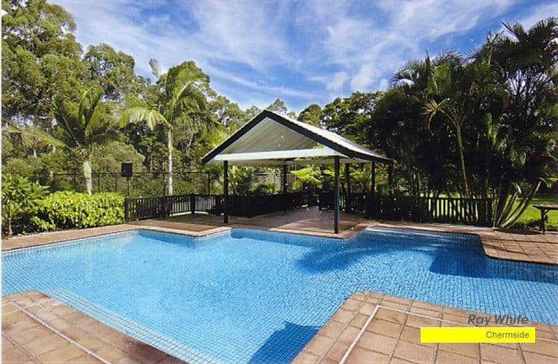 94 Tiverton Place, BRIDGEMAN DOWNS QLD 4035, Bridgeman Downs - Thumbnail 4