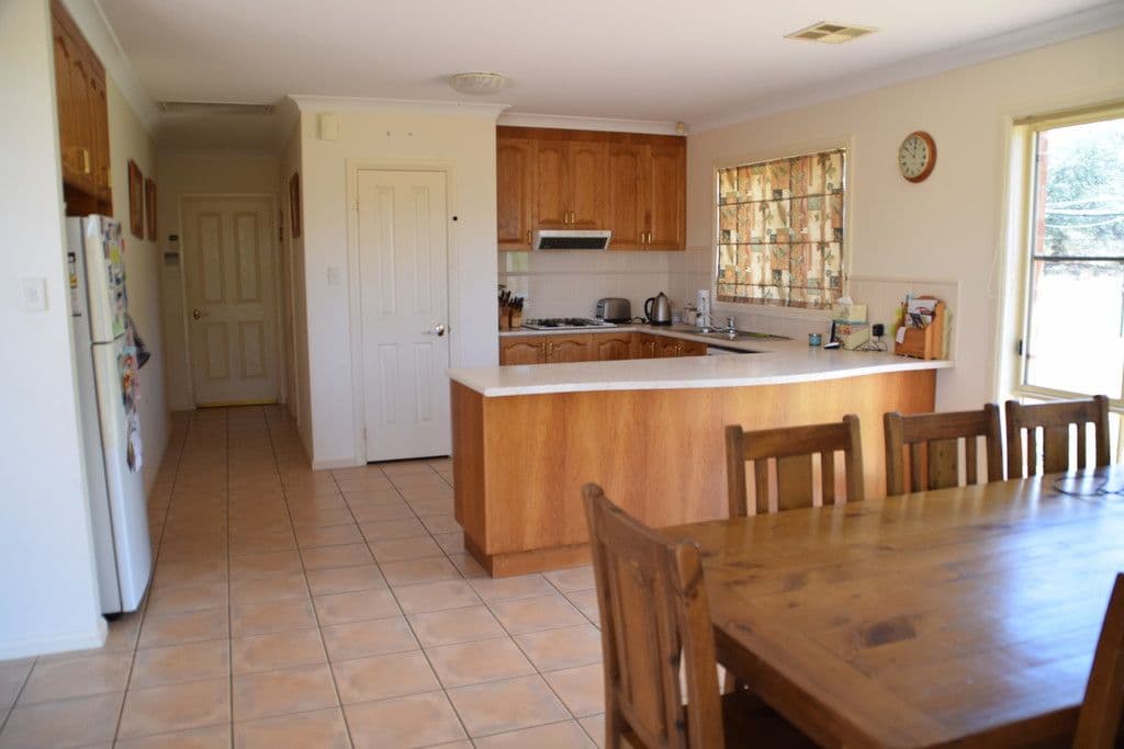 9 Debeaufort Drive, Dubbo - Thumbnail 3