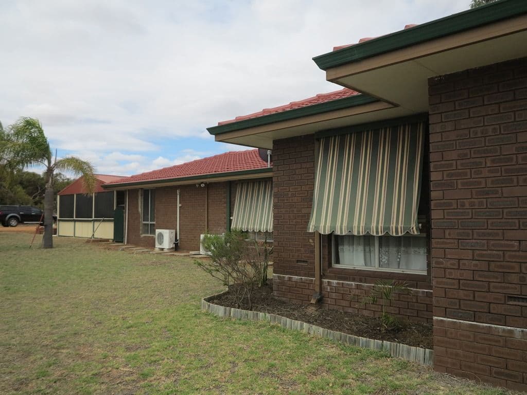 15 Moresby Road, MORESBY WA 6530, Moresby - Thumbnail 3