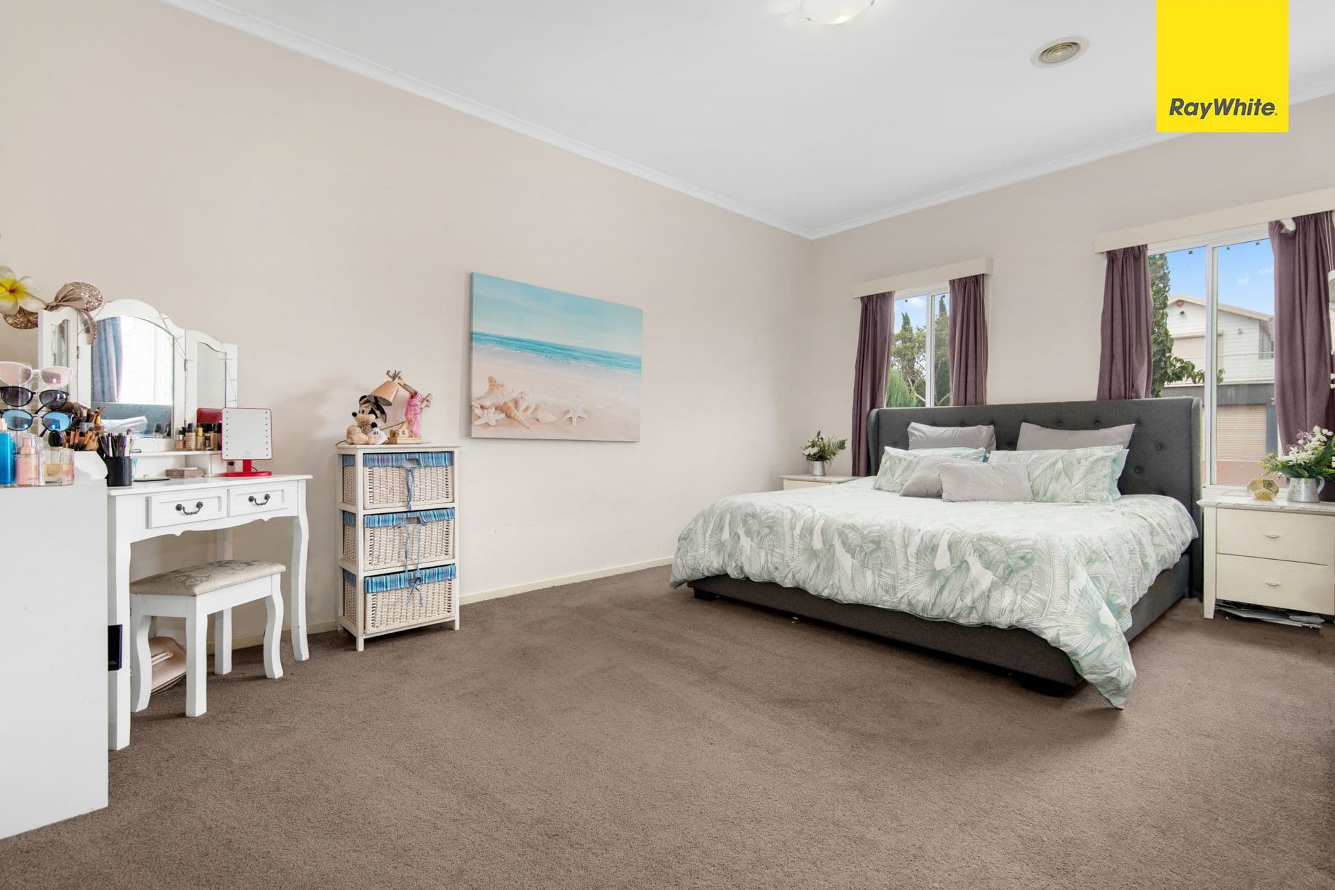 16 Lakewood Boulevard, Melton VIC 3337, Melton - Thumbnail 2