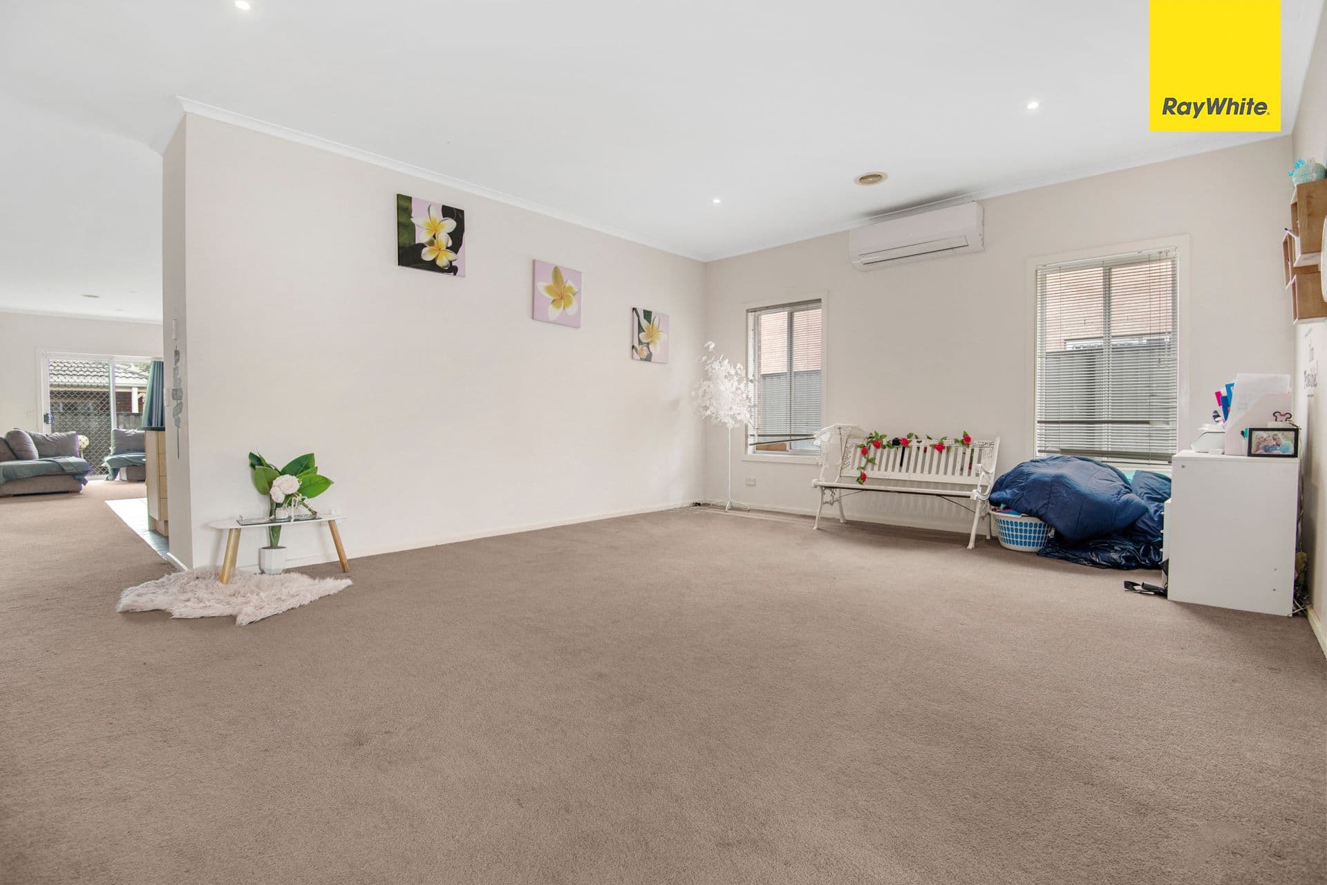 16 Lakewood Boulevard, Melton VIC 3337, Melton - Thumbnail 4