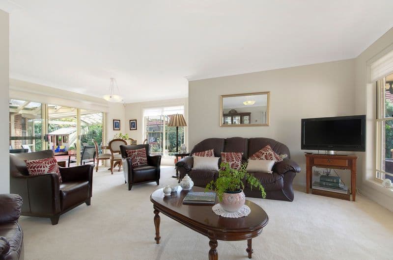 3 Robert Westmacott Avenue, WOONONA NSW 2517, Woonona - Thumbnail 2
