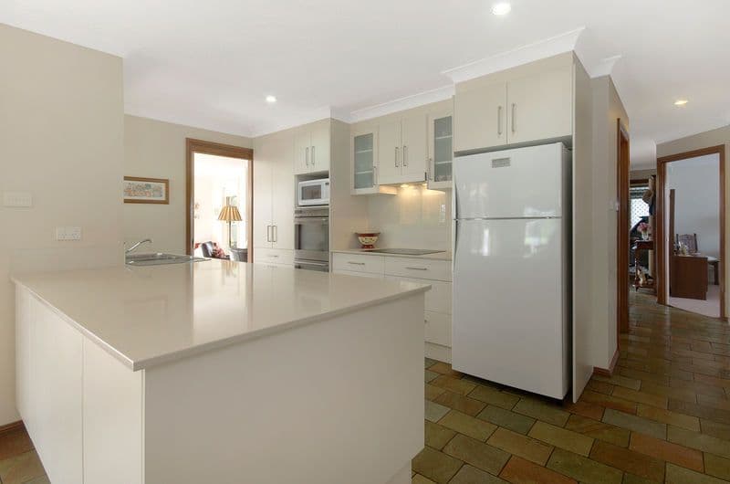 3 Robert Westmacott Avenue, WOONONA NSW 2517, Woonona - Thumbnail 7