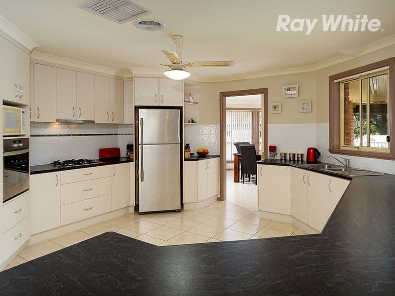 69 Dunne Crescent, Thurgoona - Thumbnail 3