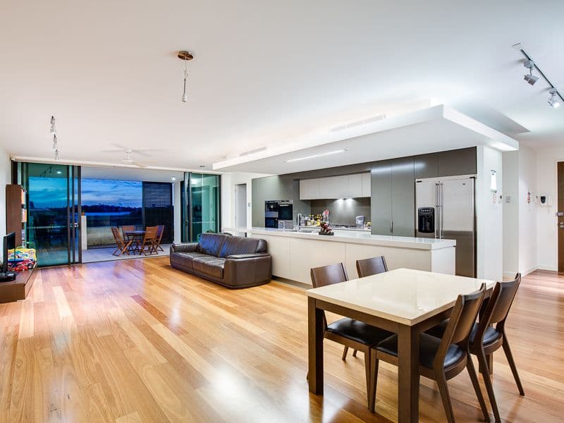 90 Wynnum Road, NORMAN PARK QLD 4170, Norman Park - Thumbnail 2