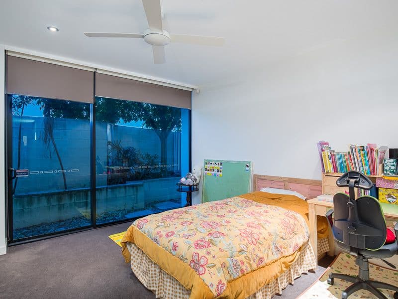 90 Wynnum Road, NORMAN PARK QLD 4170, Norman Park - Thumbnail 6