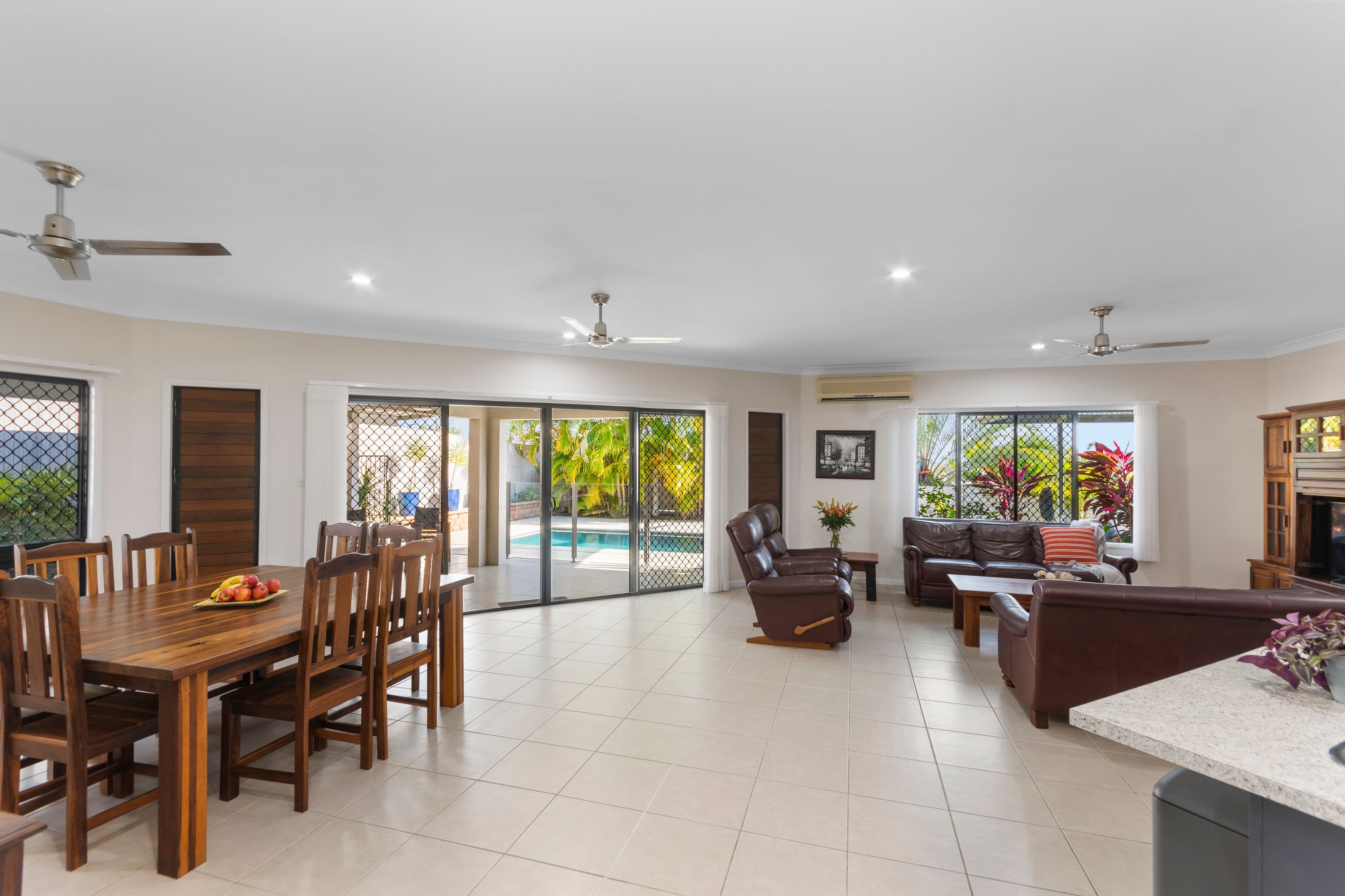 27 Knox Court, Mount Louisa QLD 4814, Mount Louisa - Thumbnail 3