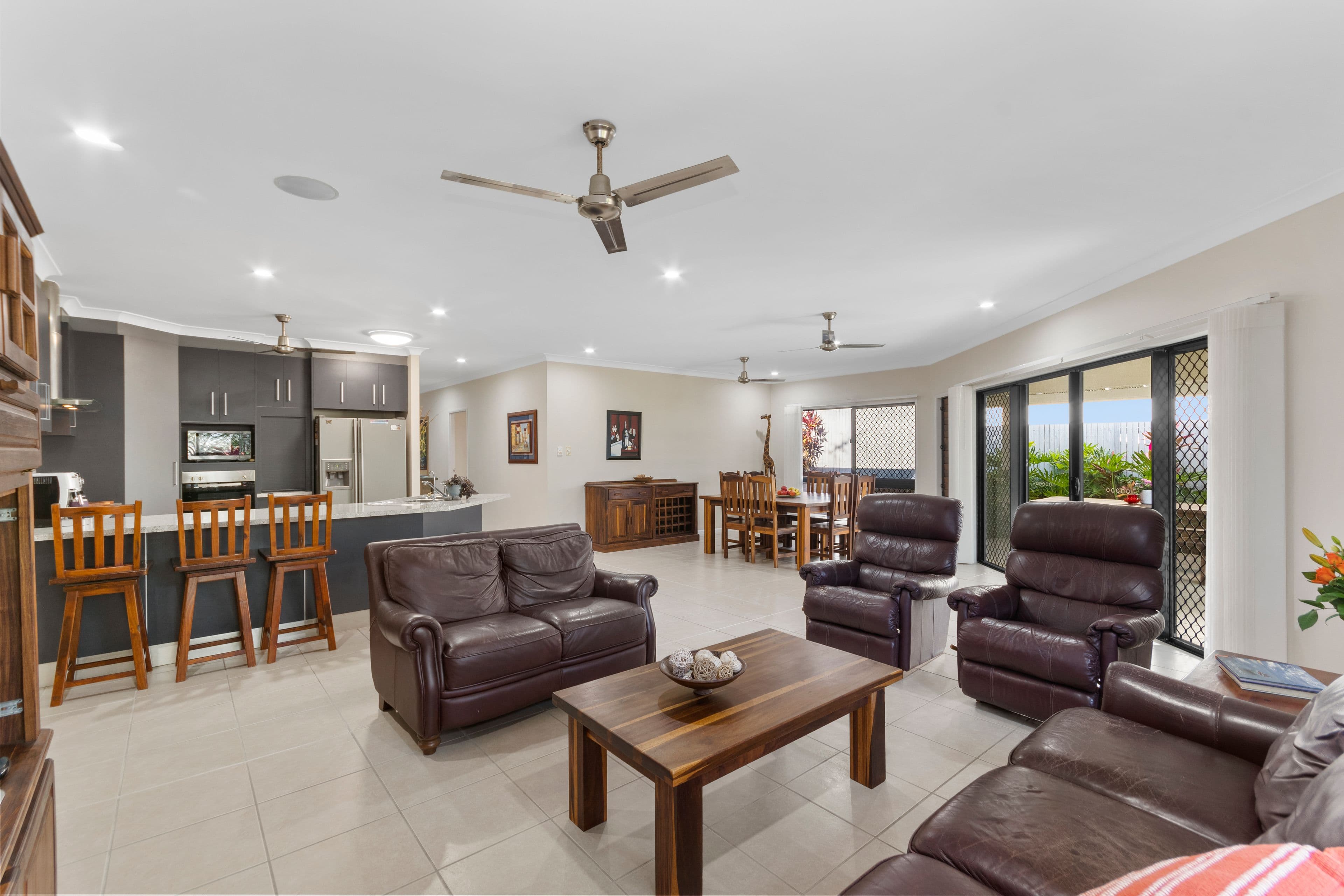 27 Knox Court, Mount Louisa QLD 4814, Mount Louisa - Thumbnail 4