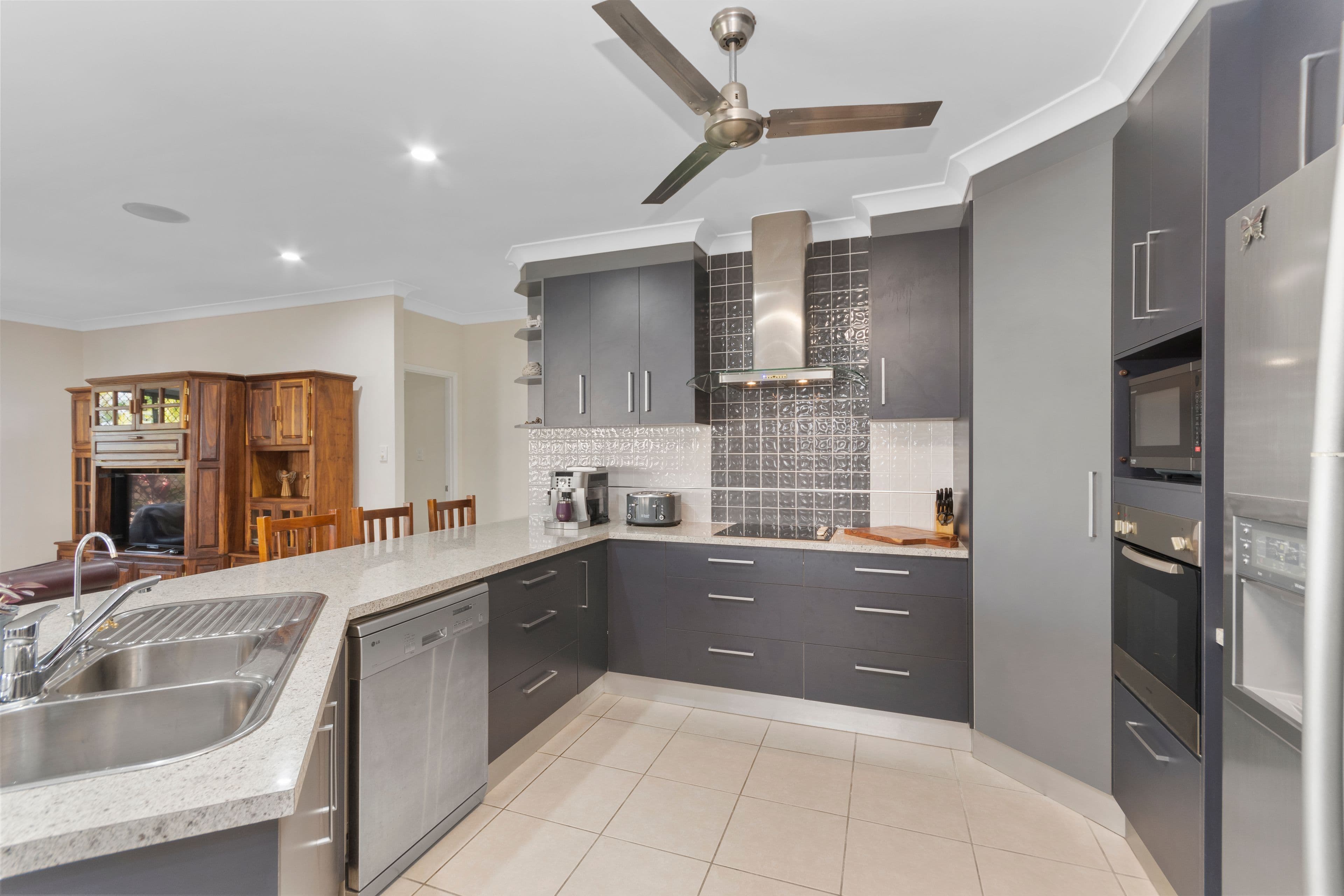 27 Knox Court, Mount Louisa QLD 4814, Mount Louisa - Thumbnail 5