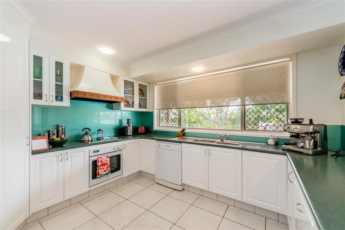 9 Brentwood Terrace, OXENFORD QLD 4210, Oxenford - Thumbnail 3