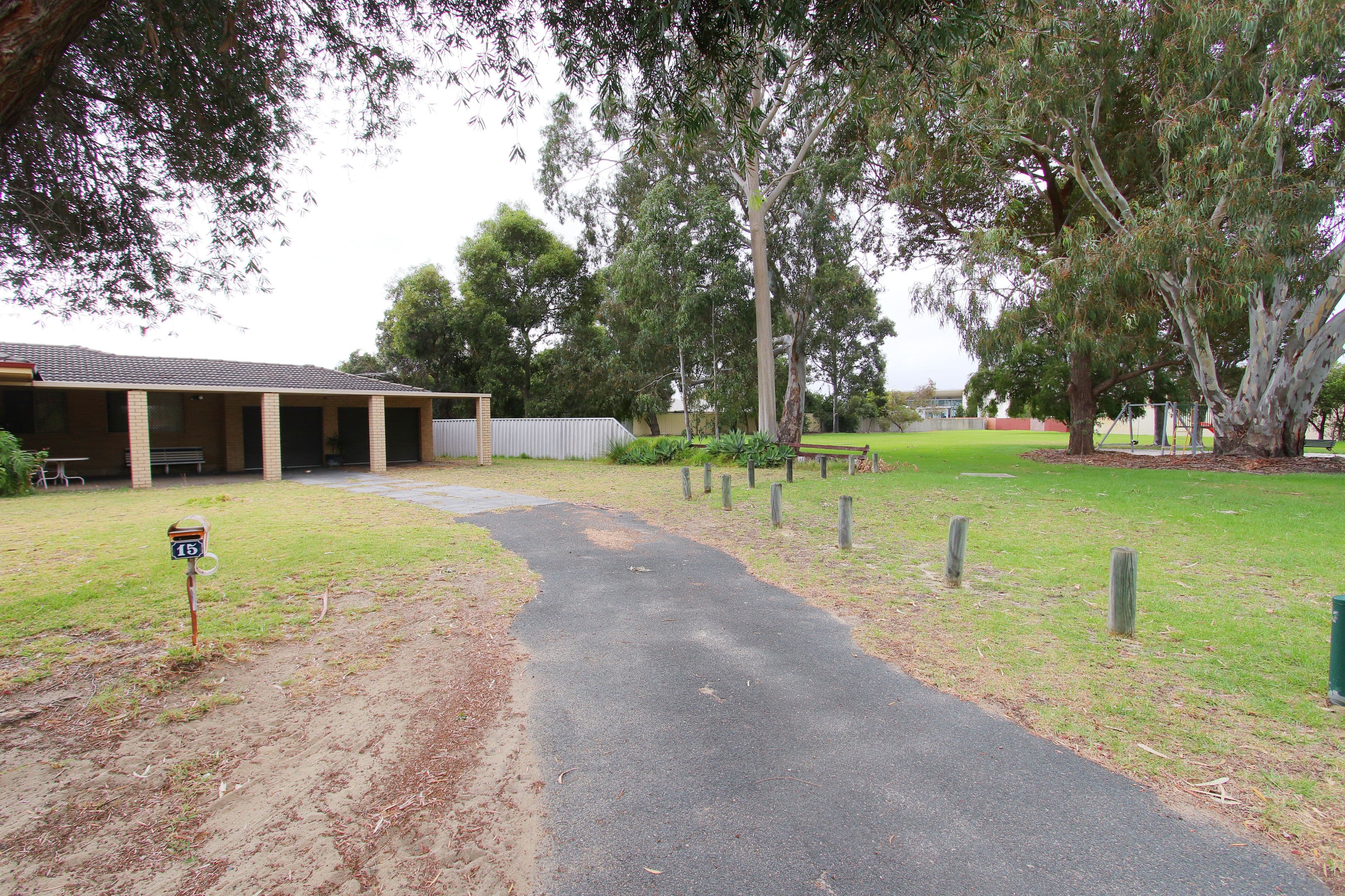15 Corona Crescent, Cannington WA 6107, Cannington - Thumbnail 5