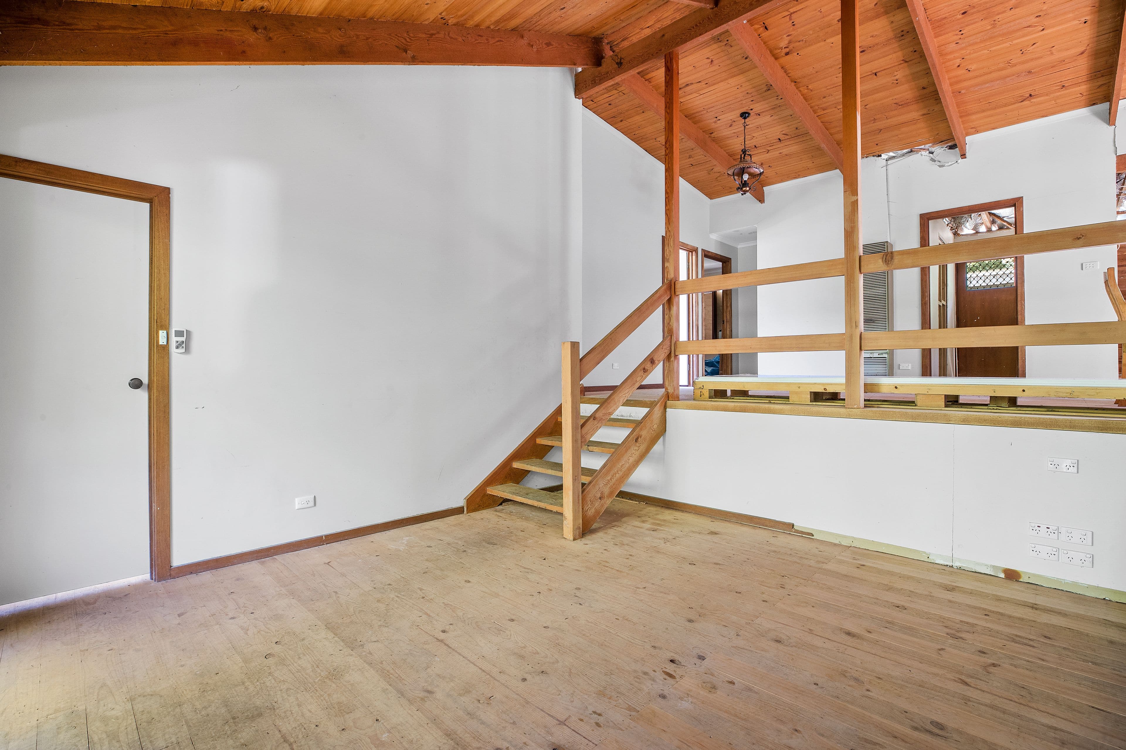 27 Broadway, Belgrave VIC 3160, Belgrave - Thumbnail 4