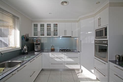 5 Larmer Street, BUNGENDORE NSW 2621, Bungendore - Thumbnail 2