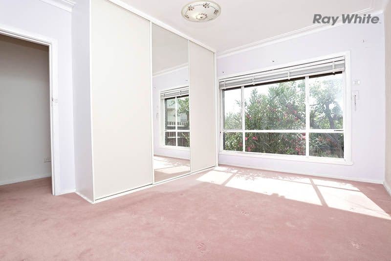 11 Craig Court, ALTONA NORTH VIC 3025, Altona North - Thumbnail 4