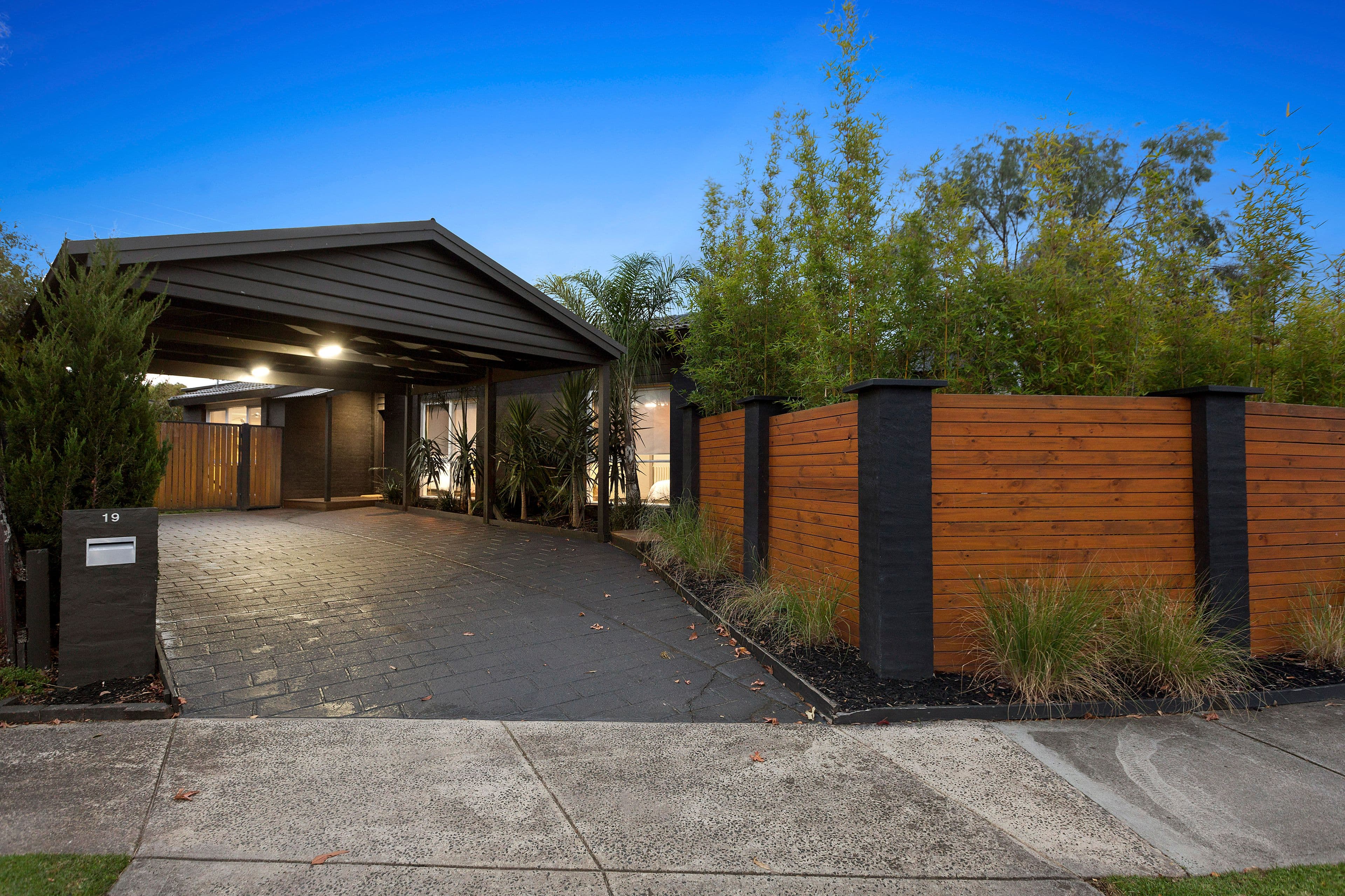19 Darius Avenue, Frankston VIC 3199, Frankston - Image 1