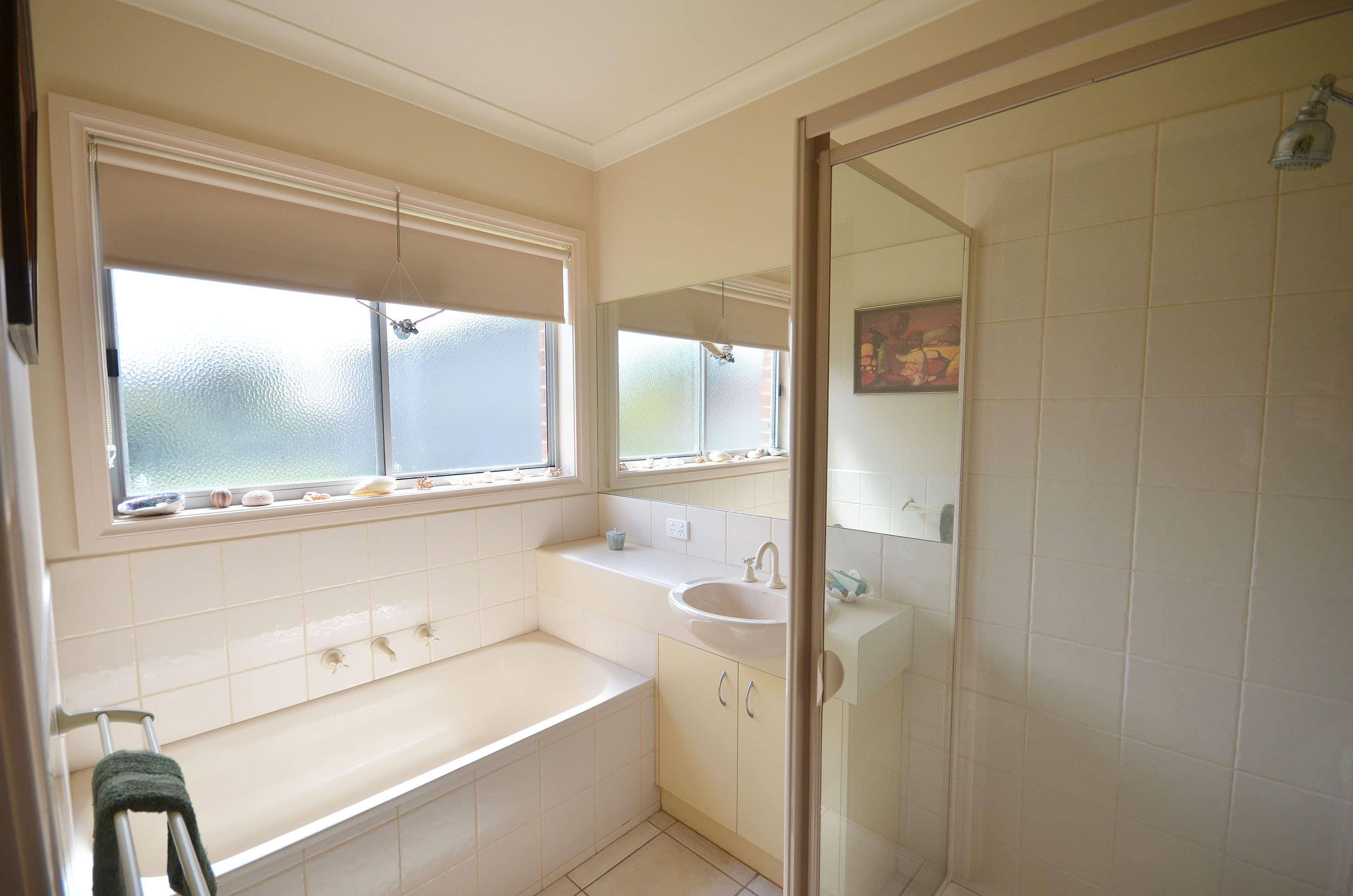 32 Genevieve Avenue, Echuca VIC 3564, Echuca - Thumbnail 3