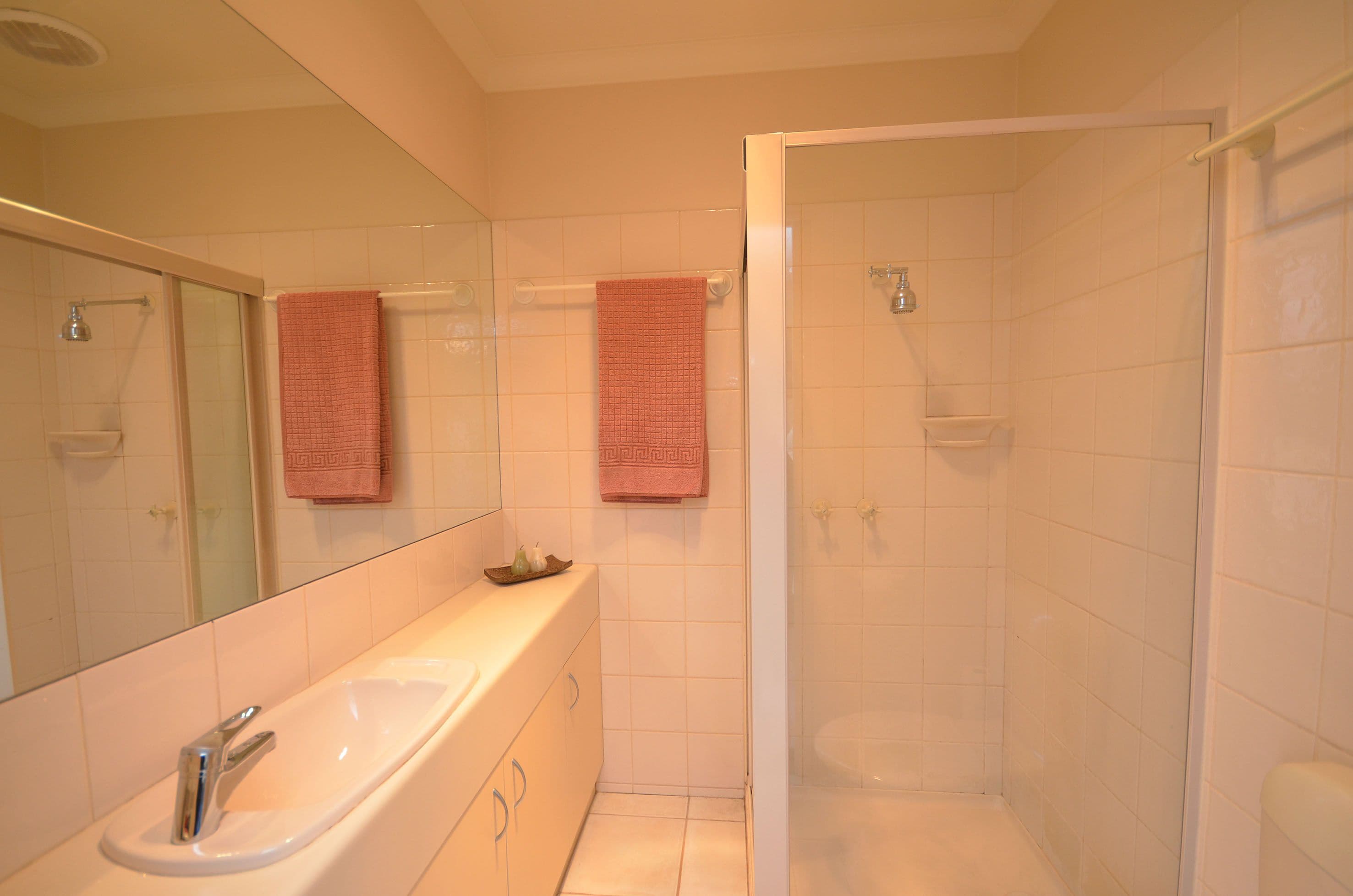 32 Genevieve Avenue, Echuca VIC 3564, Echuca - Thumbnail 5