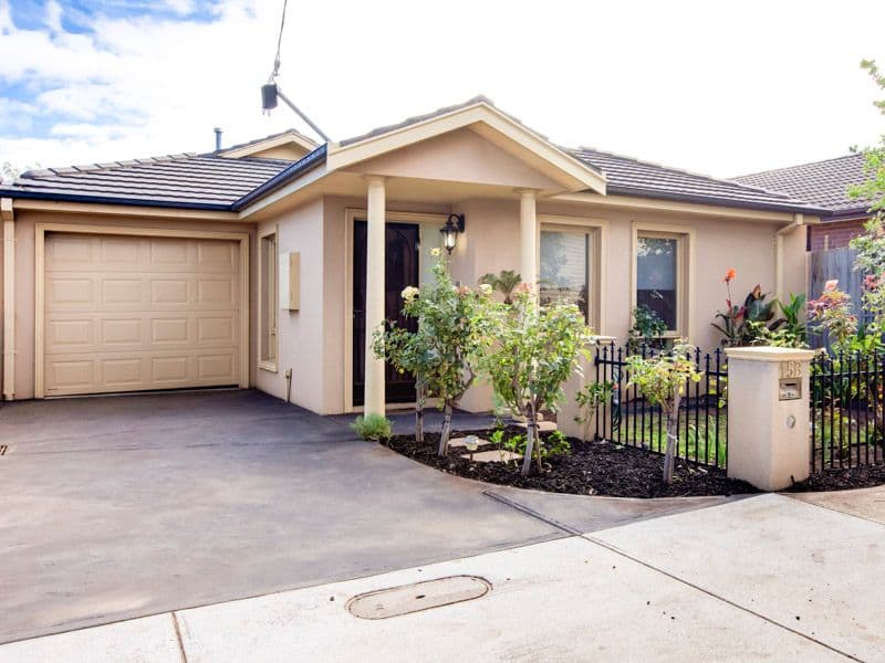 15B Pine Street, CHELTENHAM VIC 3192, Cheltenham - Thumbnail 2
