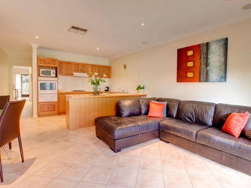 15B Pine Street, CHELTENHAM VIC 3192, Cheltenham - Thumbnail 5