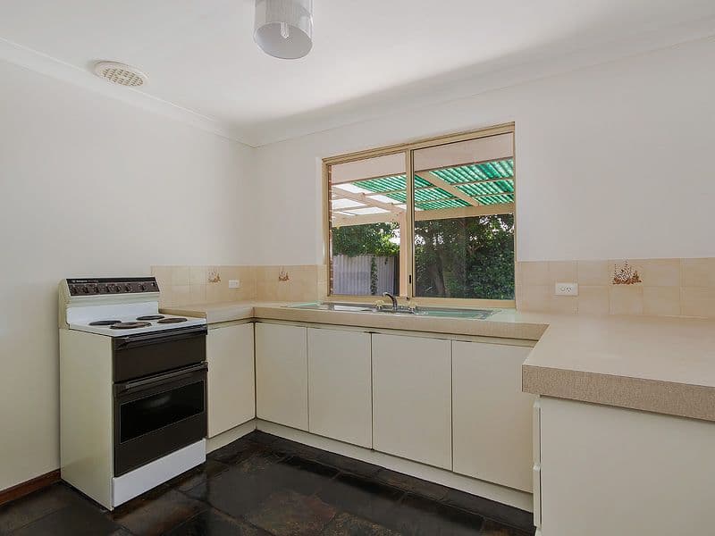 1A Tennyson Avenue, HALLS HEAD WA 6210, Halls Head - Thumbnail 5