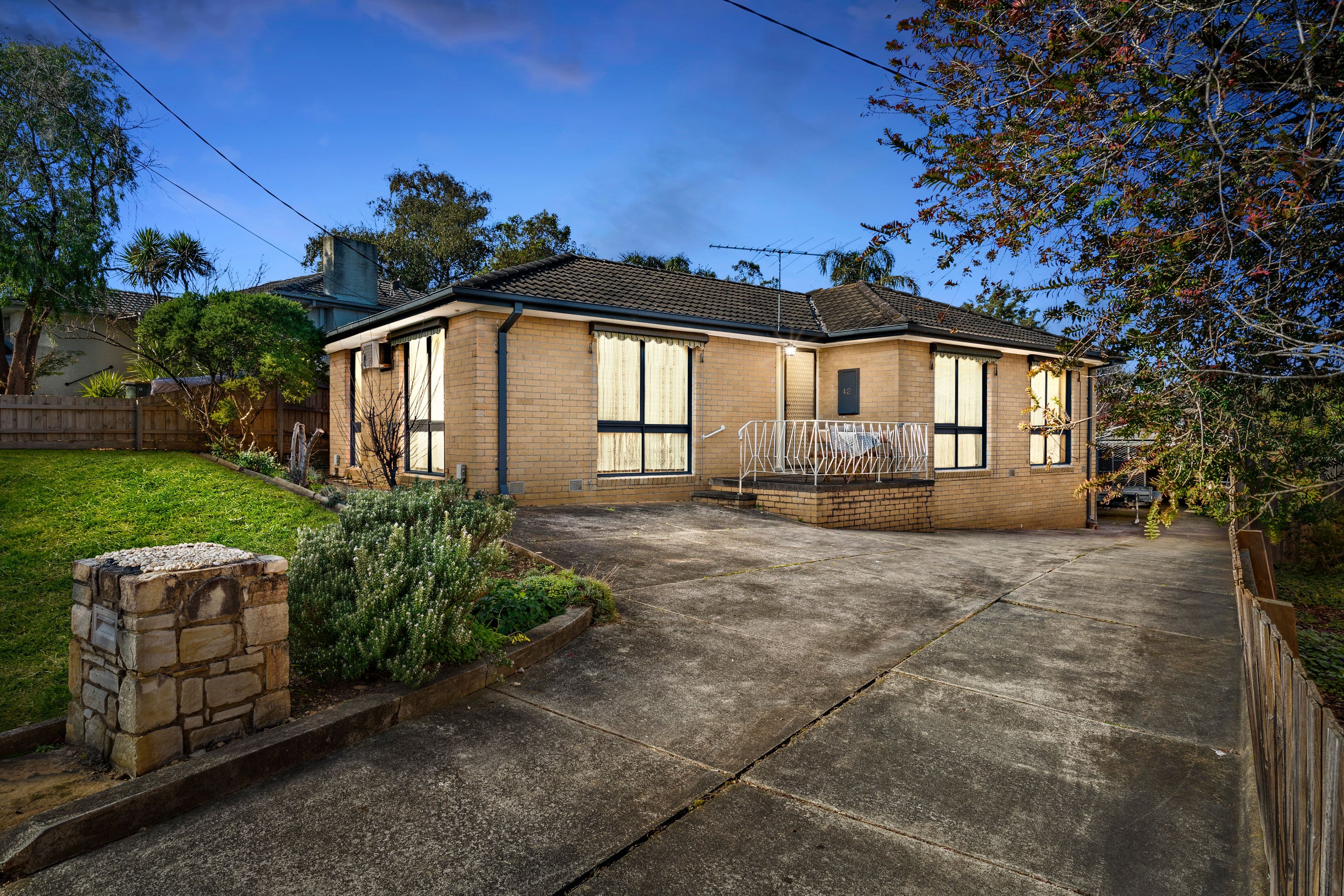 42 Washington Drive, Frankston VIC 3199, Frankston - Image 1