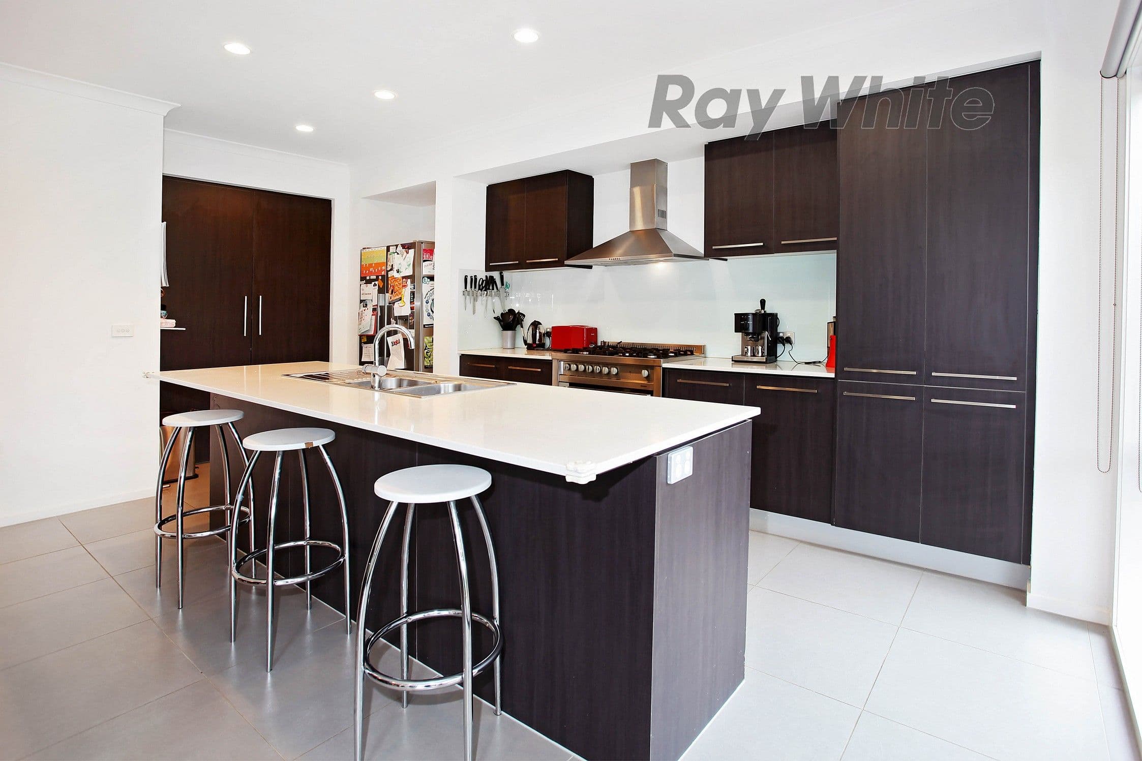 27 Bayside Drive, Sanctuary Lakes VIC 3030, Sanctuary Lakes - Thumbnail 4