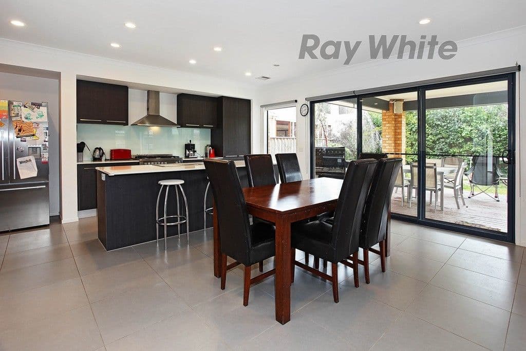 27 Bayside Drive, Sanctuary Lakes VIC 3030, Sanctuary Lakes - Thumbnail 5