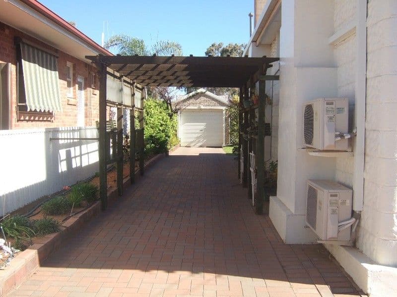 15 Gypsum Street, BROKEN HILL NSW 2880, Broken Hill - Thumbnail 2