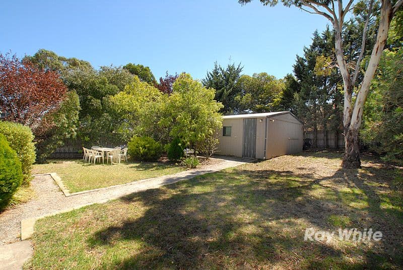 16 Pentland Drive, NARRE WARREN VIC 3805, Narre Warren - Thumbnail 5