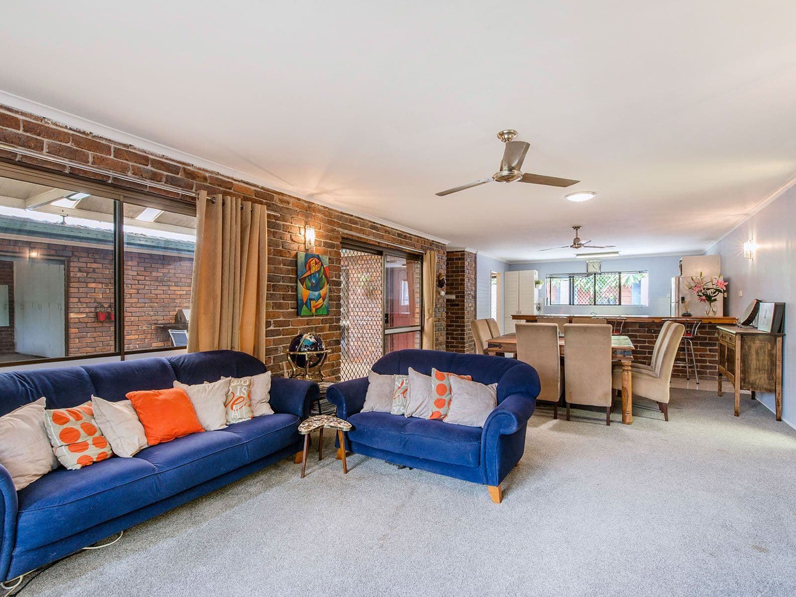 8 Gaza Road, Holland Park West QLD 4121, Holland Park West - Thumbnail 2