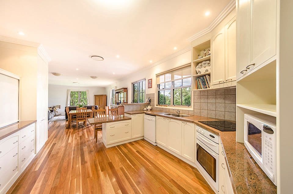17 Windemere Terrace, Mount Lofty QLD 4350, Mount Lofty - Thumbnail 5