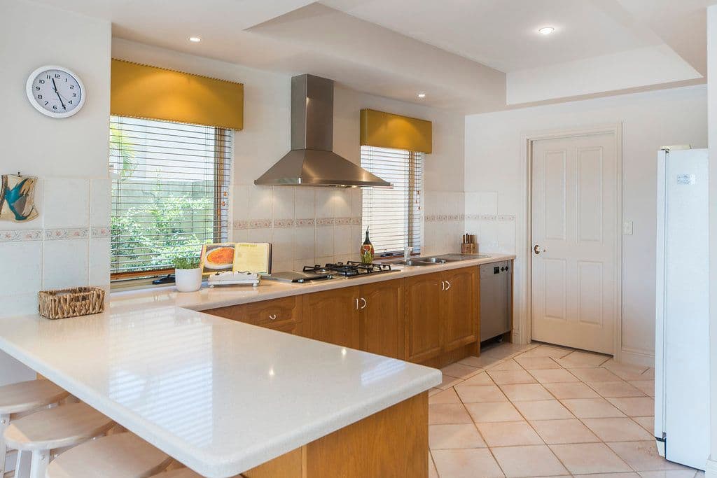 3128 Riverleigh Drive, Hope Island QLD 4212, Hope Island - Thumbnail 8